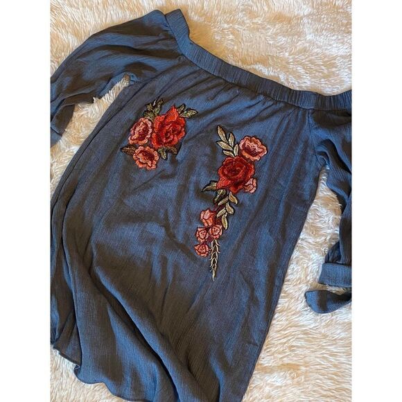 Moa Moa SZ M Woman’s Sexy Off The Shoulder Floral Embroidered Blouse/Top - Picture 4 of 11